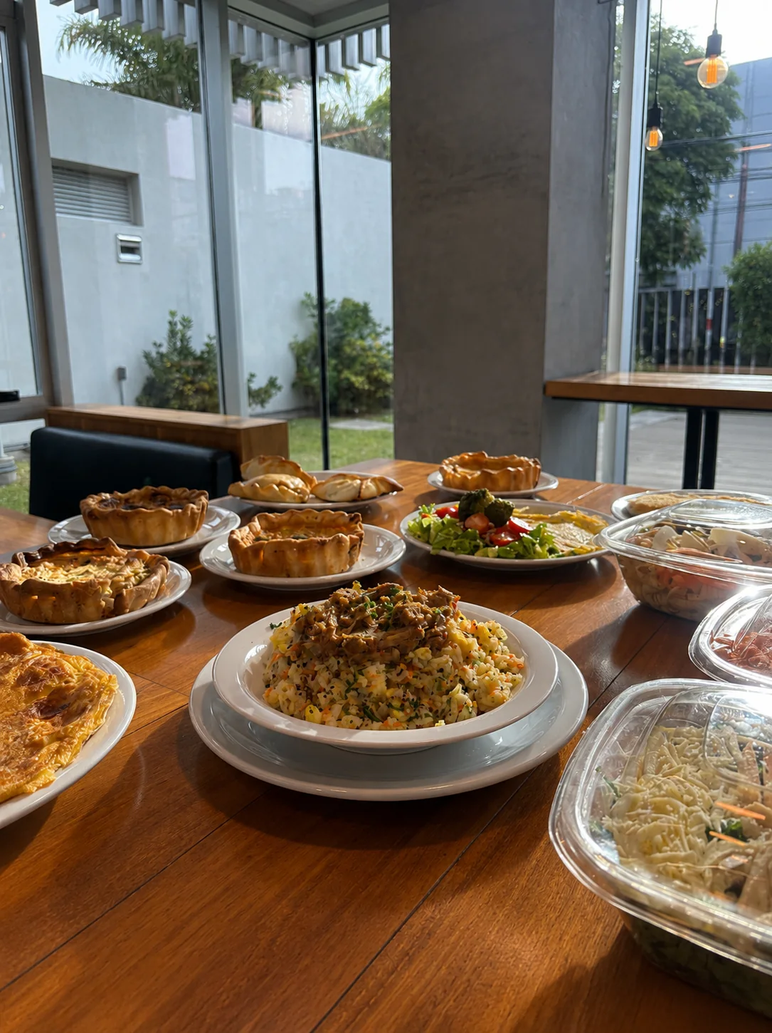 Plato casero servido por El Faraón Catering